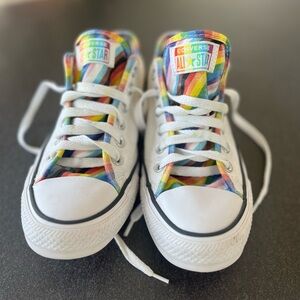 Rainbow Converse Allstars women’s 7.5